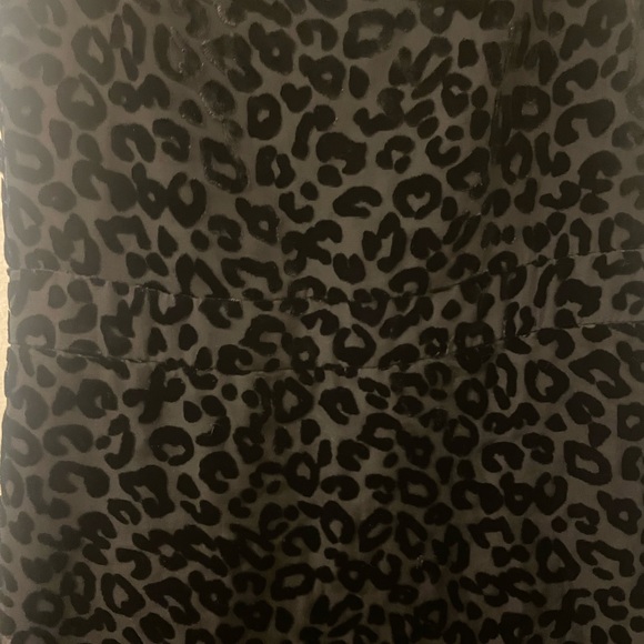 Black dress with black cheeta prints - Picture 2 of 3